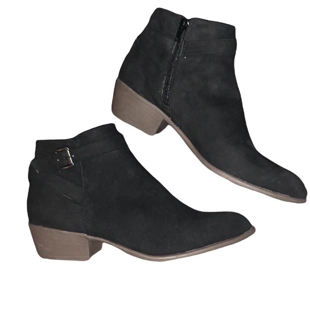 JUSTFAB • Black booties